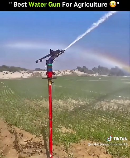 This rotating water gun is designed for wide fields where consistent coverage really matters💦🌾 Instead of spraying in one fixed direction, it keeps moving in a smooth circular motion, distributing water evenly across the land. The rotation is powered purely by water pressure, turning flow into motion without electricity or complex controls. This helps prevent dry patches, reduces water waste, and saves time for farmers and gardeners alike. What looks simple is actually smart mechanical design,