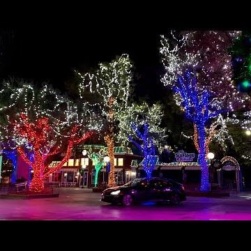 Over one million lights at Six Flags’ holiday drive-thru