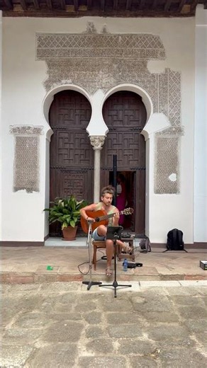 Yesterday - The Beatles arranged by Toru Takemitsu #toledo #thebeatles #classicalguitar
