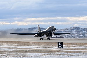 Final Ellsworth B-1B Lancers Depart Base Ahead of Runway Closure