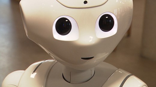 Ein Pflegeroboter im Alten- und Pflegeheim? In der Tagespflege Erlenbach gehört "Pepper" schon seit zwei Jahren zum Team. | BR24