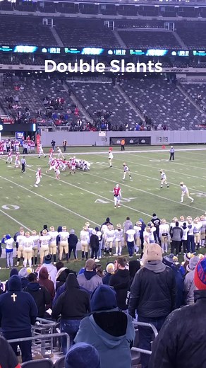 2.9K views · 12 reactions | Quick Game Concepts: Double slants, slant / bubble, tunnel screen, and hitch. | Youth Football Online | Facebook