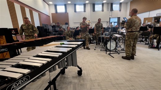 The Band and Bugles of The Rifles on Reels