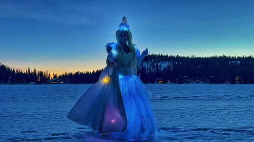 Tutorial: DIY Icicle Crown Cosplay Project with WLED and Hot Glue