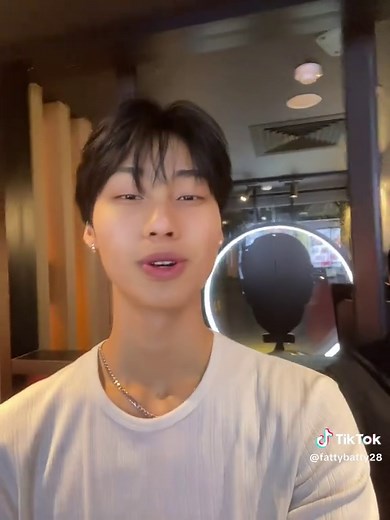 Buttercup Costume Ideas for Fans of Blossom