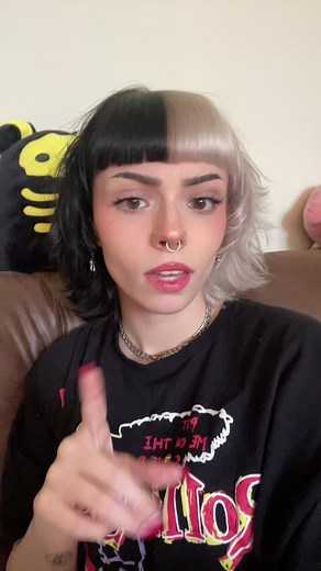 Emma Langevin: Exploring Sexuality and Identity on TikTok