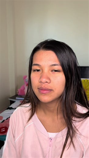Elegant Makeup Techniques for Textured Skin