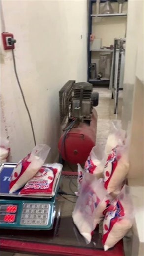 Semi-Automatic Packing Machine 2.5 Tons/Hour - Yathreb 2000