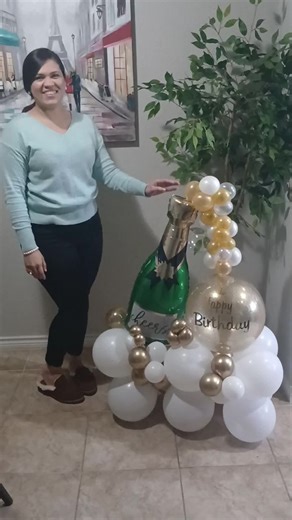 Cheers to being here, to making it through, and to what’s coming next 🥂✨ #magicplop #celebrateeveryday #decoracionesqueinspiran