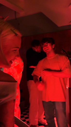 SIDE STREET LATES | Every Friday and Saturday until 3am. DJ’s spinning house, funk, soul and disco all night long. Midnight happy hour. If you know, you know. Great music, great vibes. Weekends done right. | Side Street | Facebook