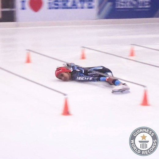 Gliding under bars set at just 17.78 cm (7 inches) high, 14-year-old Shristi Dharmendra Sharma (India) demonstrated her remarkable low, low limbo ice skating skills, claiming her second record title ⛸️ | Guinness World Records