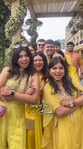 Gang of the gorgeous bride😍 #wedding #familylove #haldiceremony #shortvideo #indianwedding