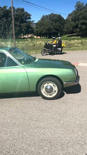 🚗✨❤️ Citroën GS… ¡tecnología, aerodinámica y confort de otra época!