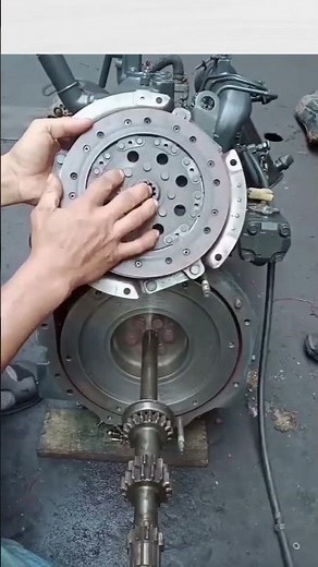 Clutch Pressure plate #autos #mechanic #automotivetools