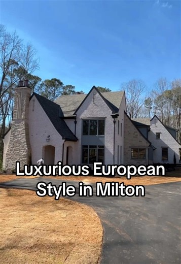 English Manor Style new construction in Milton. 15560 Freemanville Rd. 6 bedrooms, 6 full baths, 2 half baths, 7,133 sq ft, plus 2,700 sq ft of unfinished basement, on a privately gated 2.4 acre lot. Listed for $3,985,000 by Dana Zaworski with Atlanta Fine Homes. Follow @the_prewitt_team for tours of the best homes on the market in Metro Atlanta. Interested in seeing this home in person? Give us a shout, we would love to make it happen! #luxuryhometour #dreamhome #movetoatlanta #dreamhome #newco