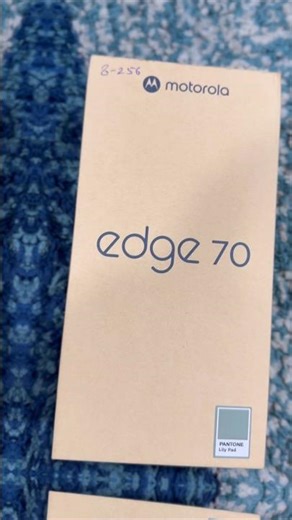 I Unboxed the World’s Thinnest Phone