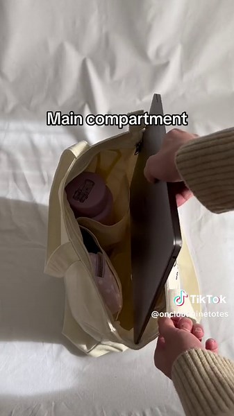 Here’s a closer look at the tote bag compartments ✨ #totebag #tote #bag #whatsinmybag #unibag