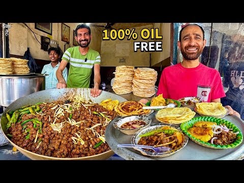 70 Yrs Old Pathankot ka LEGENDARY Oil Free Chole Bhature | Street Food India