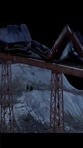 🎬Miniature train crash like a Hollywood movie🎥 #miniature #behindthescenes #vfx #filmmaking #movie