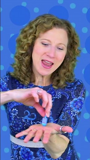 🕎 Spin like a Dreidel with me! 🕎 | Hanukkah Song #forkids