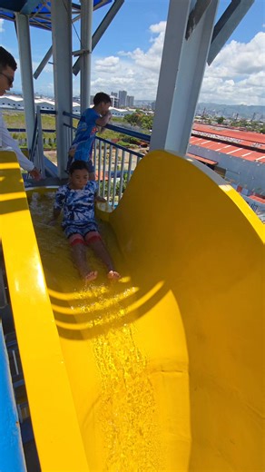 93K views · 450 reactions | SHE FORGOT TO CLOSE HER LEGS 藍 #waterpark #waterslide | Narel TV | Facebook