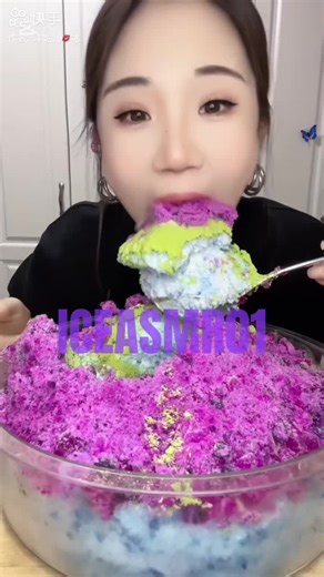 Satisfying ASMR Ice Eating Experience