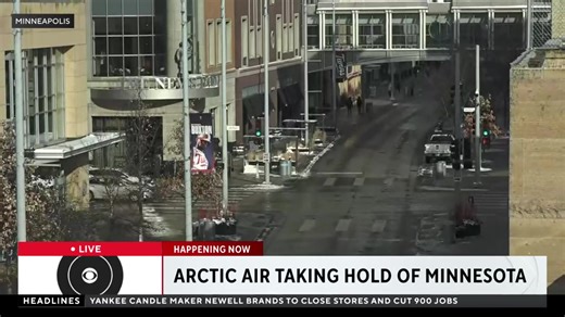 Watch Live: Trump holds Cabinet meeting amid increasing tensions with Venezuela | CBS Evening News