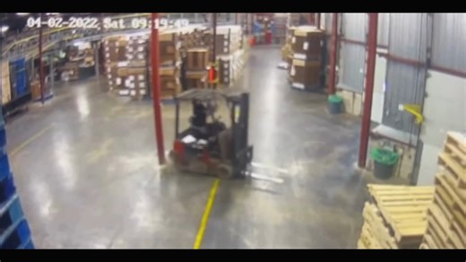 Safety Fails on Instagram: "This is WHY You Always Look Before You Back Up – Forklift Operator Backs Into Steel Beam🤯 @safetyfails1 - Let’s Increase Workplace Safety #accident #accidents #construction #construção #safety #safetyfirst #maintenace #oil #oilchange #slip #laddersafety #risk #risky #firesafety #training #fails #eletrical #hardhat #PPE #fire #crane #cpr #cranefails #welding #warehouse #ladder #transportation"