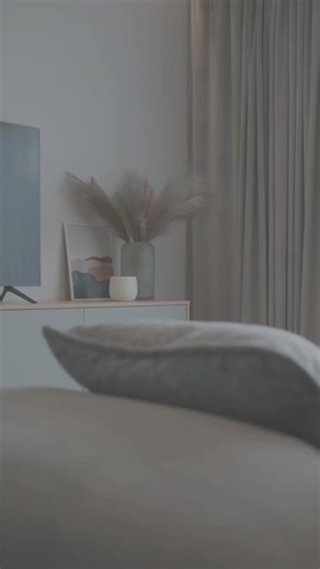 🪷 The Skin Hub Academy ⭐️ I'm creating an online and private education, because I see so many beauty therapists struggling to find flexible, high-quality education that actually gets results. Group courses can be hit or miss, and not everyone learns the same way. With online and 1-to-1 training, I can give personalised support, real techniques that work in the real world, and help you grow faster. 🏠 Private 1-to-1 training means the focus is 100% on you. No distractions, no waiting around. Jus