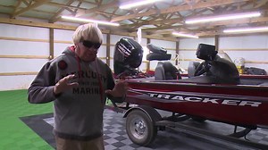 What have we here!? It's Jimmy Houston, and he's going to give you the lowdown on the Tracker Pro Team 175. | Tracker Boats