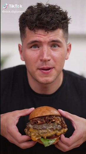 Receta del Perfecto Smashburger con Bacon y Huevo