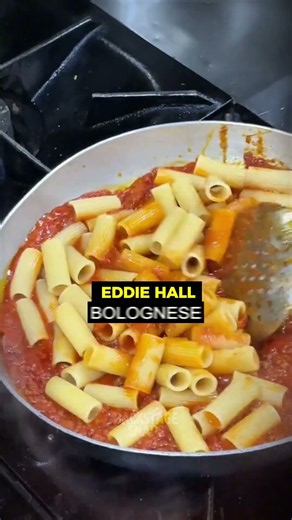 Eddie Hall Talks About Eating 20k Calories