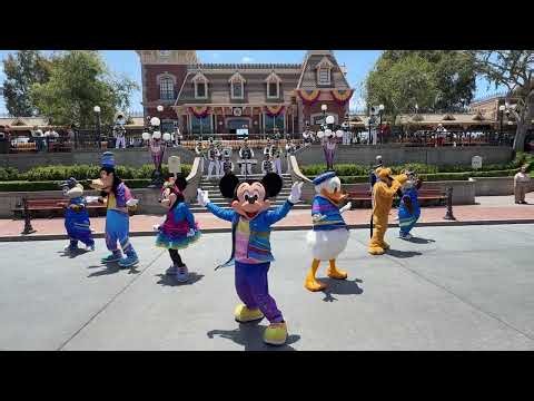 Celebrate Happy at Disneyland with Mickey Mouse & Friends 🥁 #disneyland #disney #disneyparks