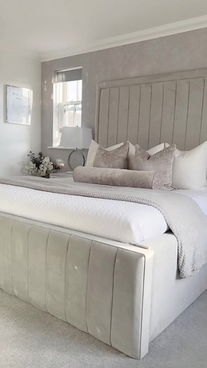 Say yes to your dream bedroom ☁️🤍 #dreamhome #luxuryhomes #luxurylifestyle #interiorismo #interiorinspo #homeinspo #bedroomideas #bedroommakeover