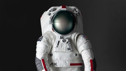 プラダが宇宙服を共同開発し、人類は月へ“帰還”する