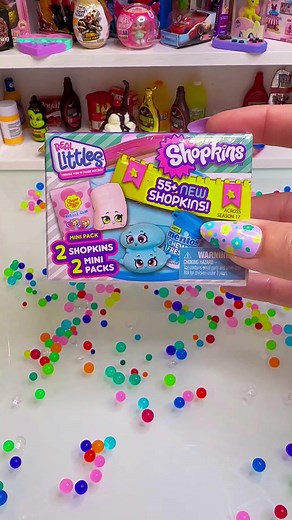 Opening Real Littles Shopkins Mini Pack🛍️. There are new Snacks rolled out with 55 new shopkins to collect🛍️. Thank you Super Moose Toys for sending me these free Real Littles products #freeproduct . #shopkins #shopkinsreallittles #shopkinssnacktime #minifood #minitoys #unboxingvideo #asmrtoys #snacktime #snackpack #reallittles | Vivizone
