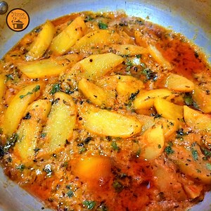 1.8M views · 10K reactions | do you have 4 potato make this dahi aloo ki sabzi #dahialookisabzi #aloorecipes #alookisabzi #dahialookisabzirecipeyumsfood #yumsfoodrecipes #aloorecipesyumsfood | Yums food | Facebook