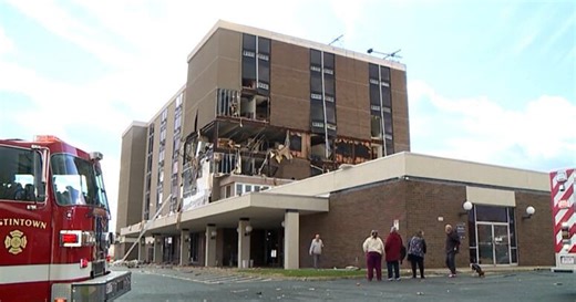 Explosion rips through senior apartment building in Austintown