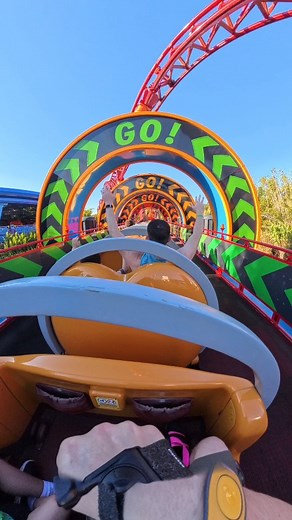 6.7K views · 2.1K reactions | Slinky Dog Dash is such a fun family rollercoaster! 朗 #slinkydogdash #hollywoodstudios #waltdisneyworld #rollercoaster #achterbahn #themepark #freizeitpark #disneyworld #toystory #toystoryland #thrillsandfood #insta360awards #insta360leicaawards #insta360 #insta360x4 | Thrills and Food | Facebook