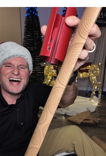 🎄 Make Wrapping Easy This Christmas! 🎁 No more dull scissors or crooked cuts — the Wrapping Paper Cutter gives you smooth, straight lines in one quick slide! It’s the easiest way to make every gift look flawless and festive. Spend less time cutting and more time celebrating. ✨ Perfect for Christmas, birthdays, or any special occasion! 🎁 Quick. Clean. Stress-free. #WrappingMadeEasy #HolidayMustHave #GiftWrapHack #ChristmasPrep #PerfectPresents @Little ELF Products, Inc.