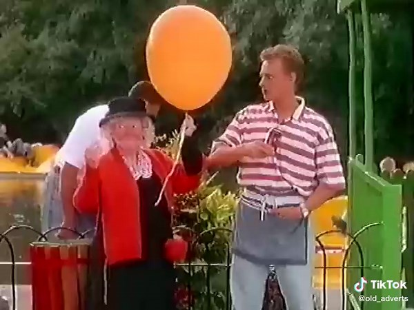 Emocionante Anuncio de Tango de los 90