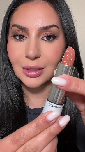 What do we think? ✨❄️ @maccosmeticsusa #maccosmetics #glitterlipstick #glitterlipbalm #MACHoliday #BeautyReview