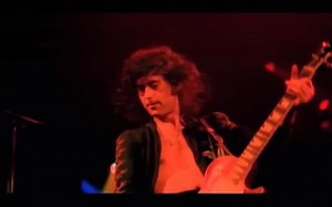 Led Zeppelin - Misty Mountain Hop (Live at Madison Square Garden 1973)