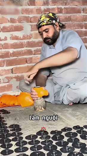 QUÁ TRÌNH TẠO NÊN QUẢ BÓNG ĐÁ 😳 | Đế Chế Công Nghệ