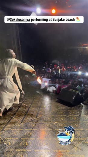 Bunjako Beach Sunset Performance by Sekalusaniya