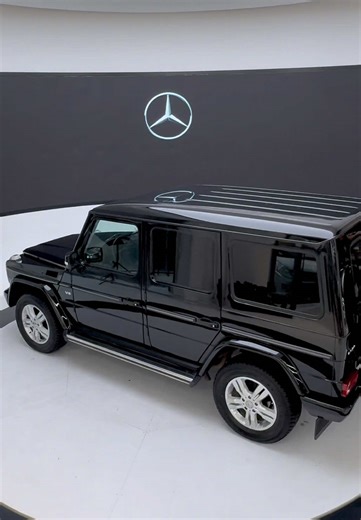 Explore the Mercedes-Benz G-Class Luxury SUV