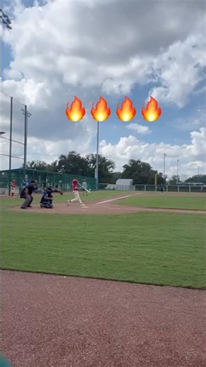 🔥Nice hits and some great plays at third base batting practice Fielding practice #baseball #viral🔥