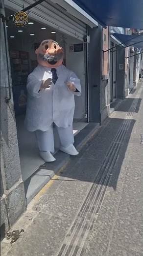 Dr. Simi Dancing in the Street in Puebla, Mexico 💊🕺