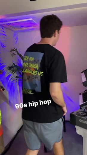 93K views · 2.6K reactions | Playing some hip hop beats, feels like it’s 1999 | Cyran | Facebook