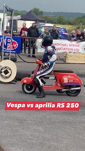 3.1M views · 19K reactions | Green Light Scooters #vespa #vespalovers #vespaclassic #vespaindonesia #piaggio #aprillia #2stroke #2strokelovers #2stroketuning #scootertuningisnotacrime #scootertuning #racing | Dan Ashman scooters | Facebook